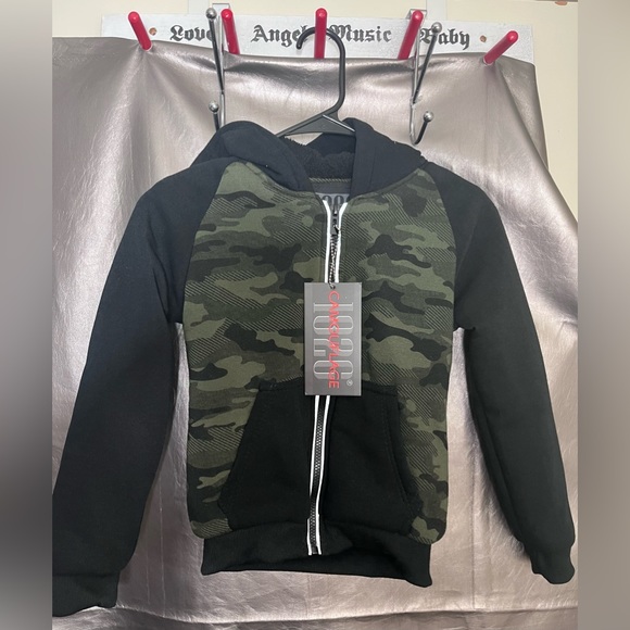 Boys size 5 Camouflage jacket for winter - Picture 1 of 4